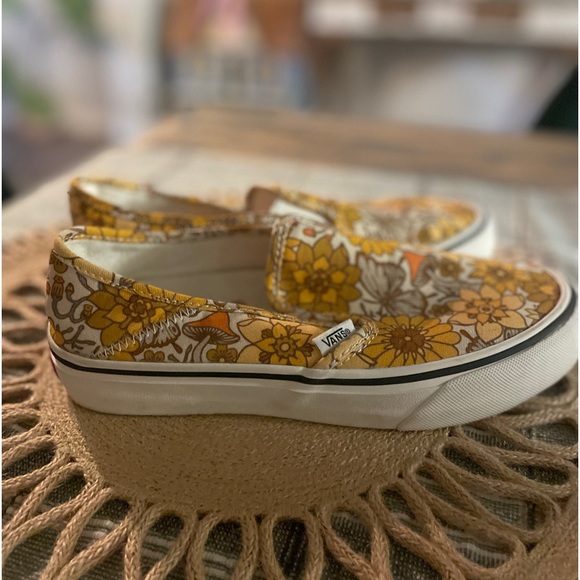 Vans Trippy Floral Slip On SF Shoes Mushroom Hippy Floral Ultra Cush W 6.5 M 5 - Picture 2 of 13